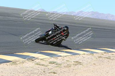 media/May-14-2022-SoCal Trackdays (Sat) [[7b6169074d]]/Bowl (1120am)/